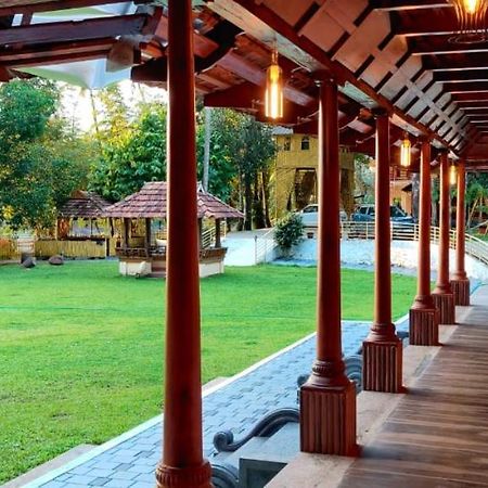 Sparrow Vale Resort Kotamangalam Esterno foto