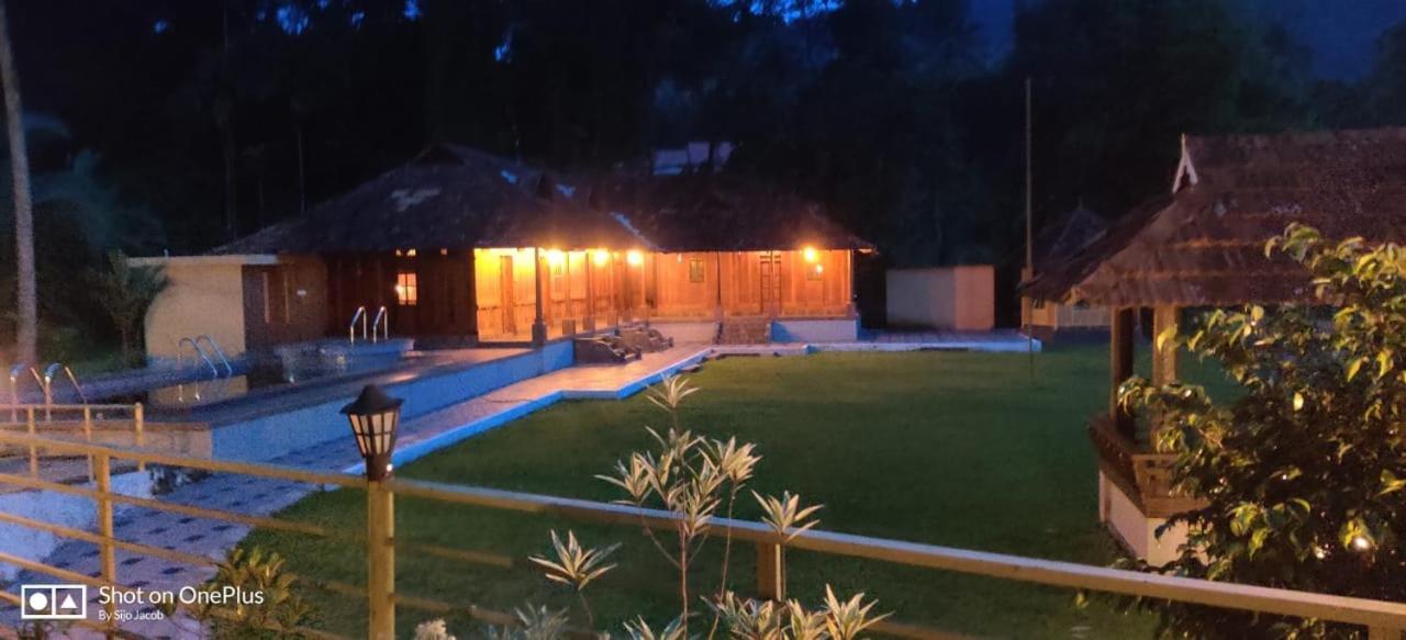Sparrow Vale Resort Kotamangalam Esterno foto