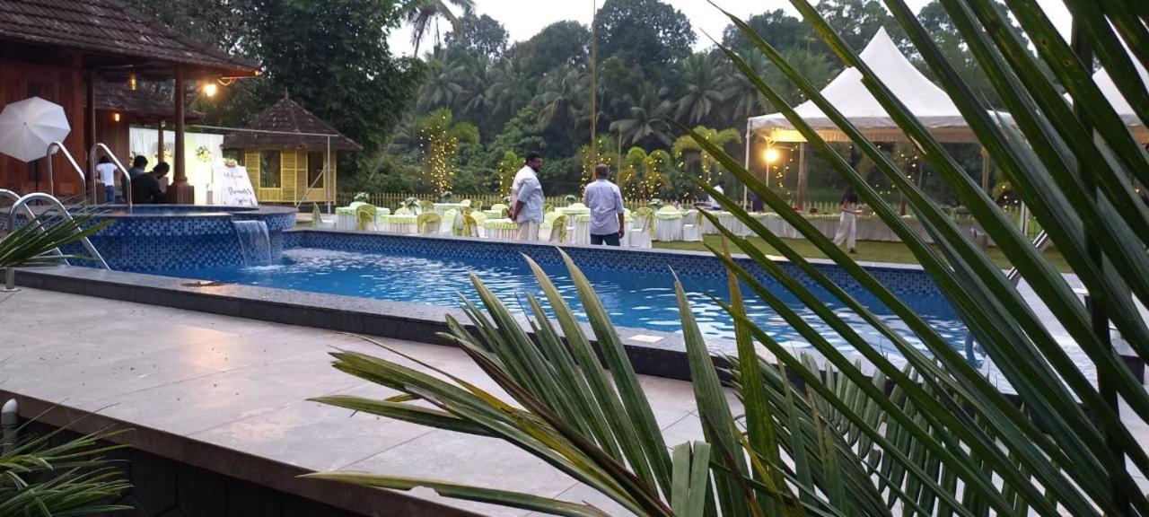 Sparrow Vale Resort Kotamangalam Esterno foto