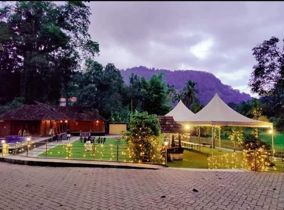 Sparrow Vale Resort Kotamangalam Esterno foto
